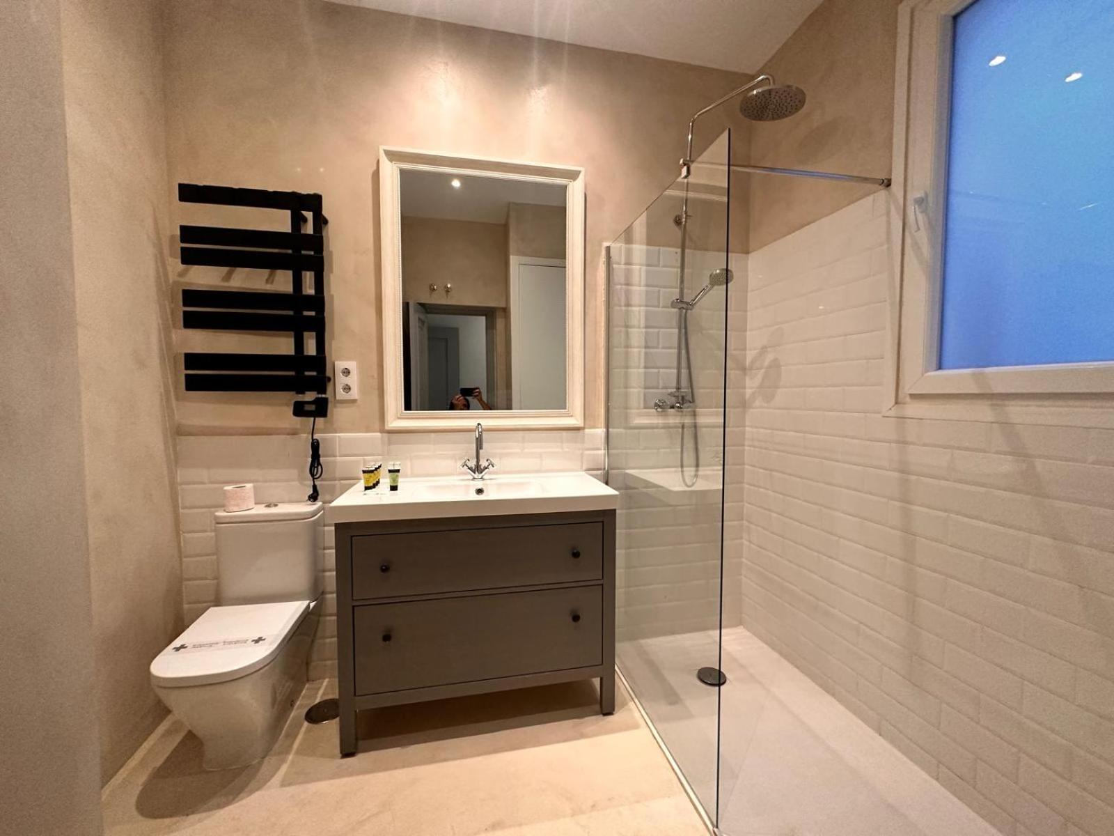 Amazing 3Bd 3Bth With 9 Balconies By Madrid4You Apartments Bagian luar foto
