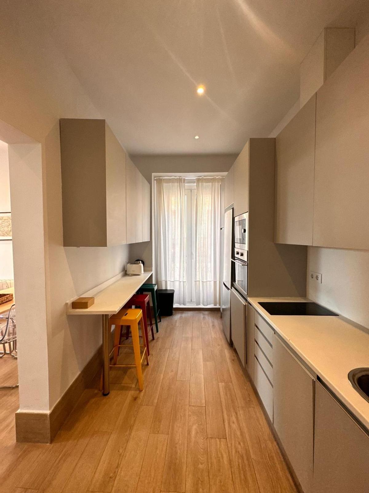 Amazing 3Bd 3Bth With 9 Balconies By Madrid4You Apartments Bagian luar foto